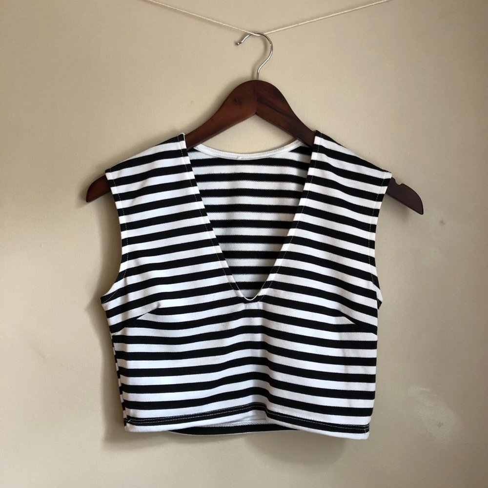 Black and White Striped Crop Top